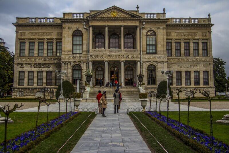 Dolmabahce Palace: History, Importance And Guide 7