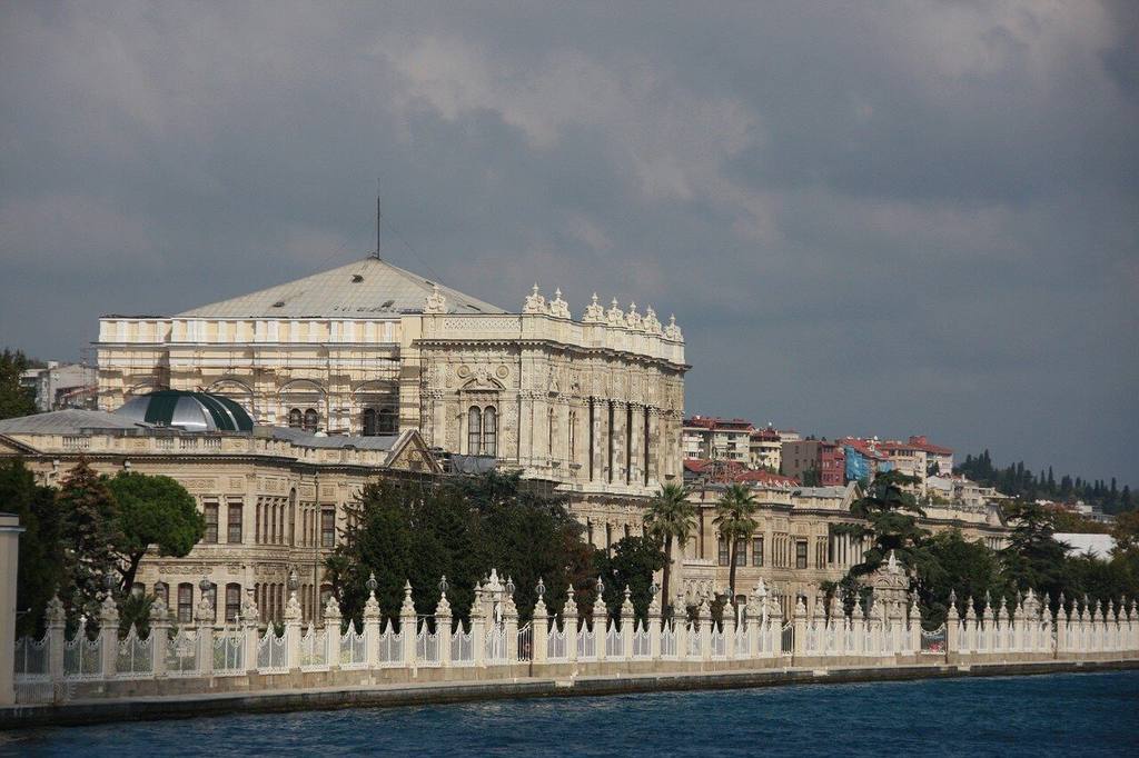 Dolmabahce Palace: History, Importance And Guide
