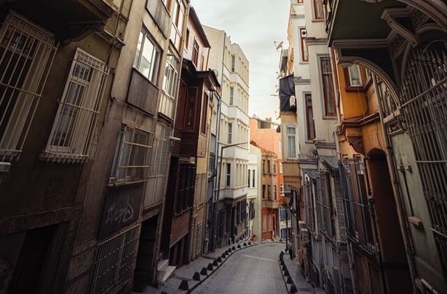 Cihangir: Learn About This Amazing Neighborhood in Istanbul in 3 Sections 7