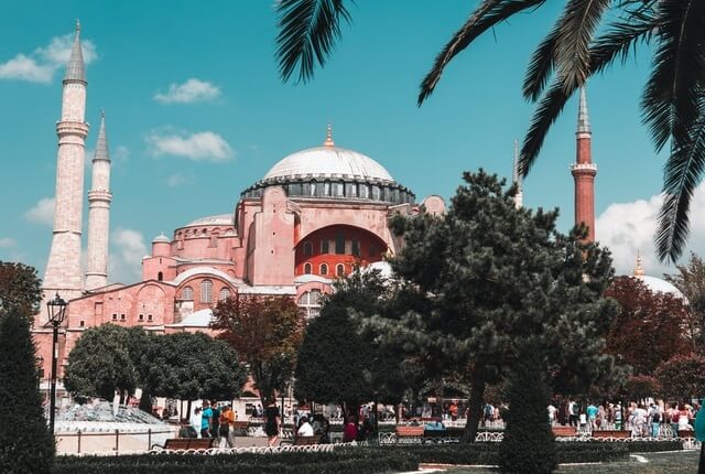 Istanbul Activities with Friends: 7 Wonderful Suggestions 6