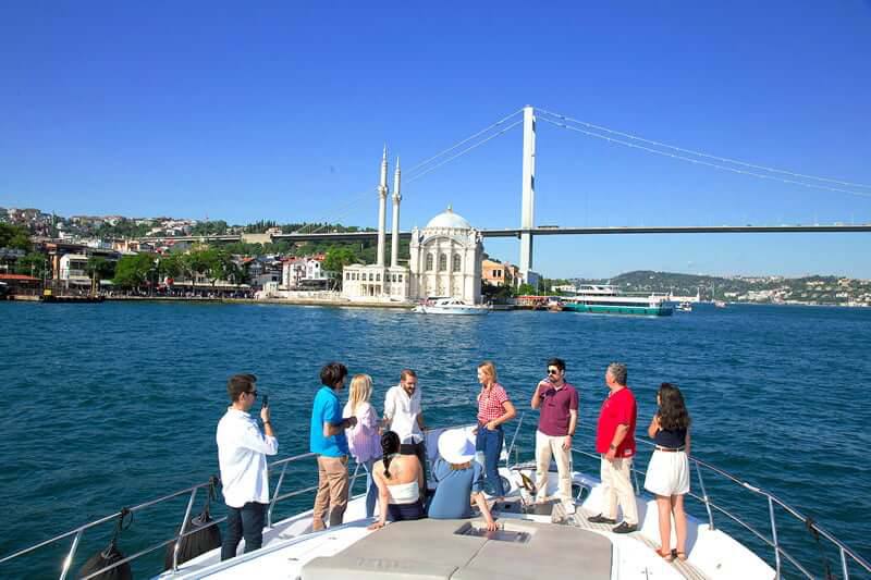 9 Istanbul Bosphorus Cruises: Prices & Online Booking