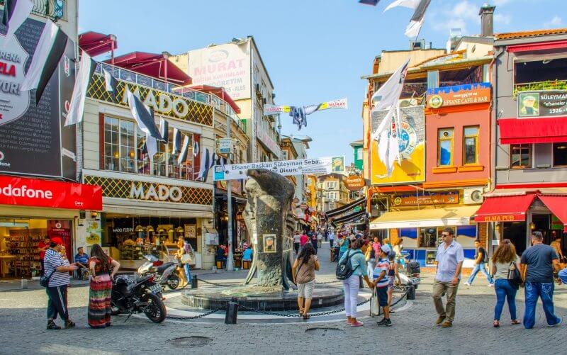 Discover Besiktas (Things to do and see + Insider tips) 5 Discover Besiktas (Things to do and see + Insider tips) 9