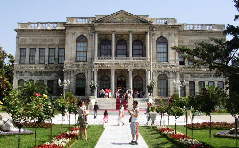 Discover Besiktas (Things to do and see + Insider tips) 11 Discover Besiktas (Things to do and see + Insider tips) 15