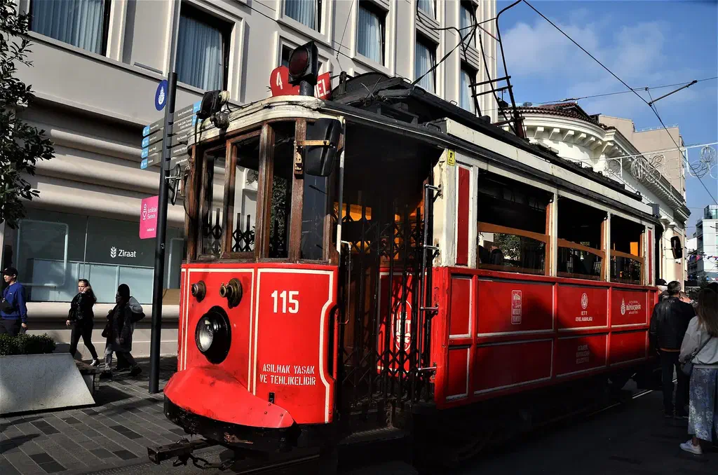 The nostalgic red tram on İstiklal Avenue in Beyoğlu, handy for practising directions like sol and sağ